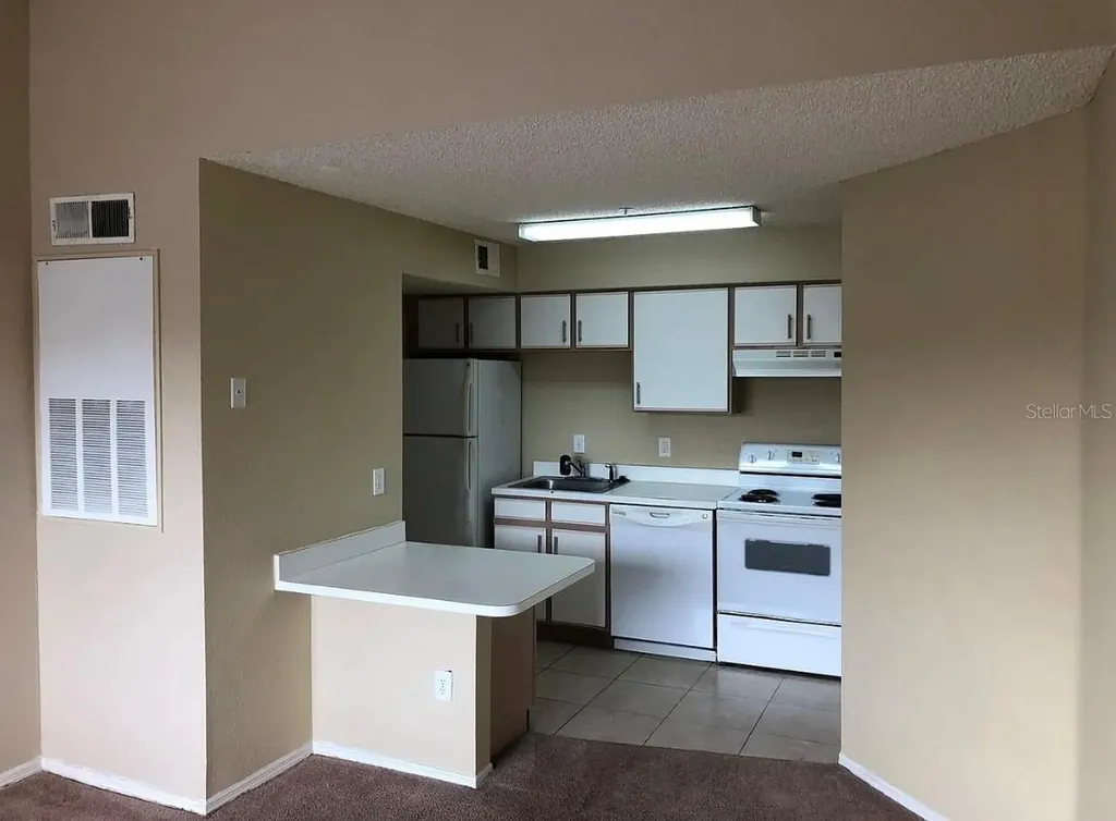 2218 Grand Cayman Court Kissimmee FL 34741