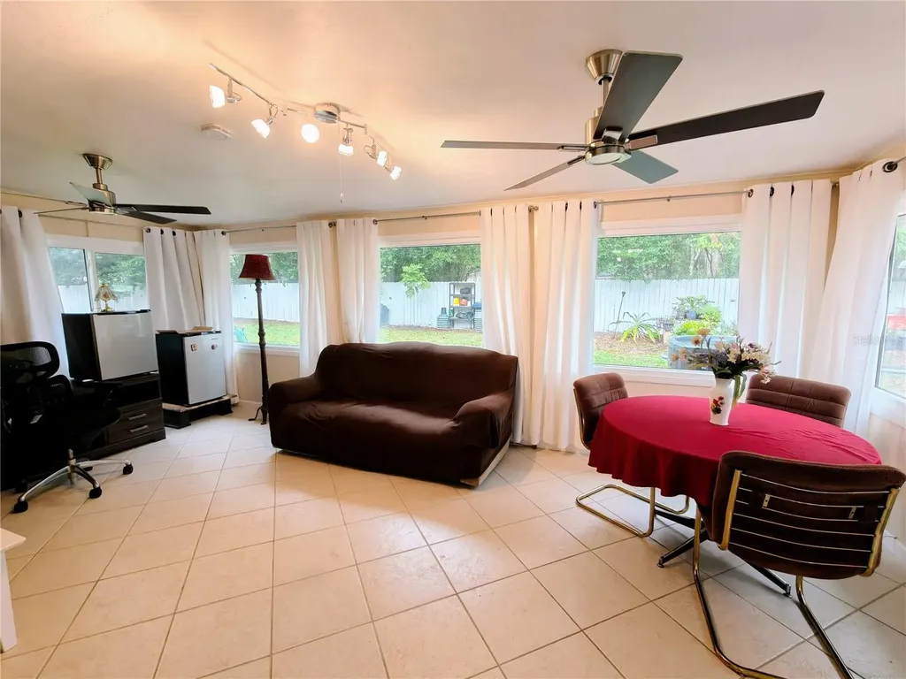 2305 NW 48th Terrace W Gainesville FL 32606