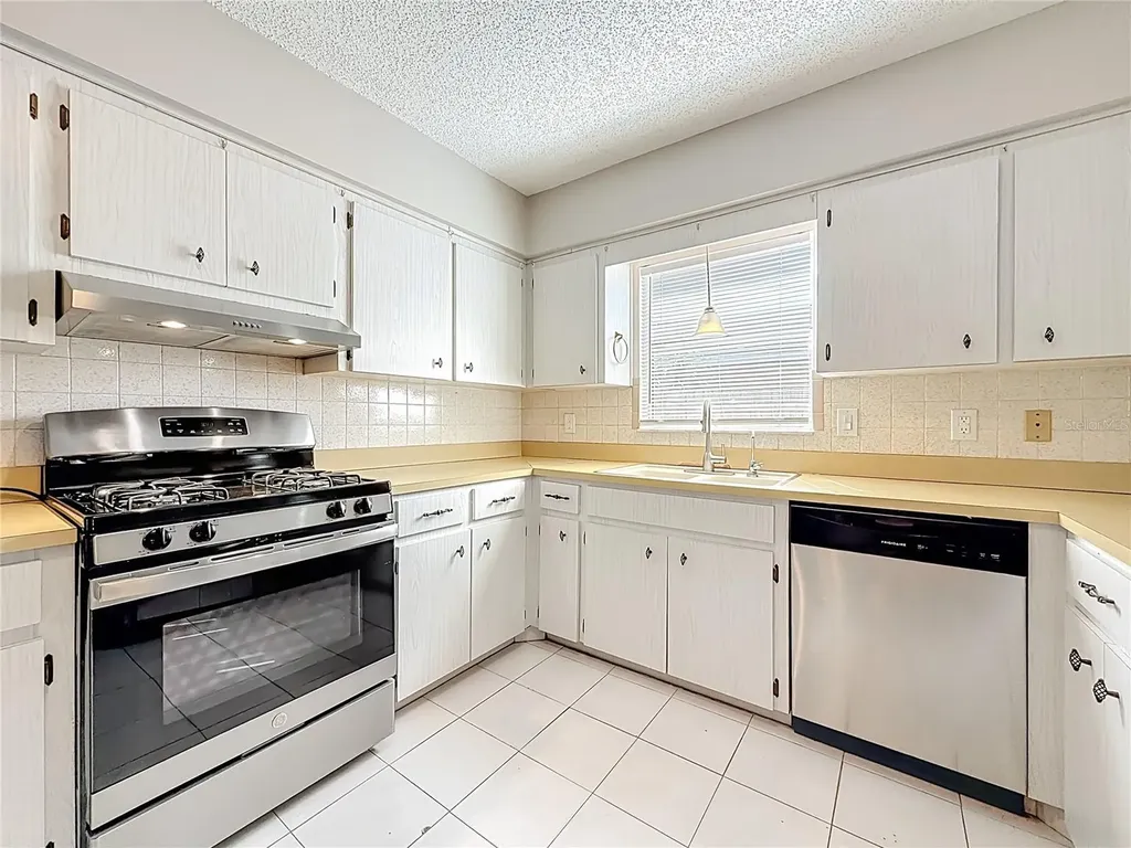 2100 58th Street N St Petersburg FL 33710