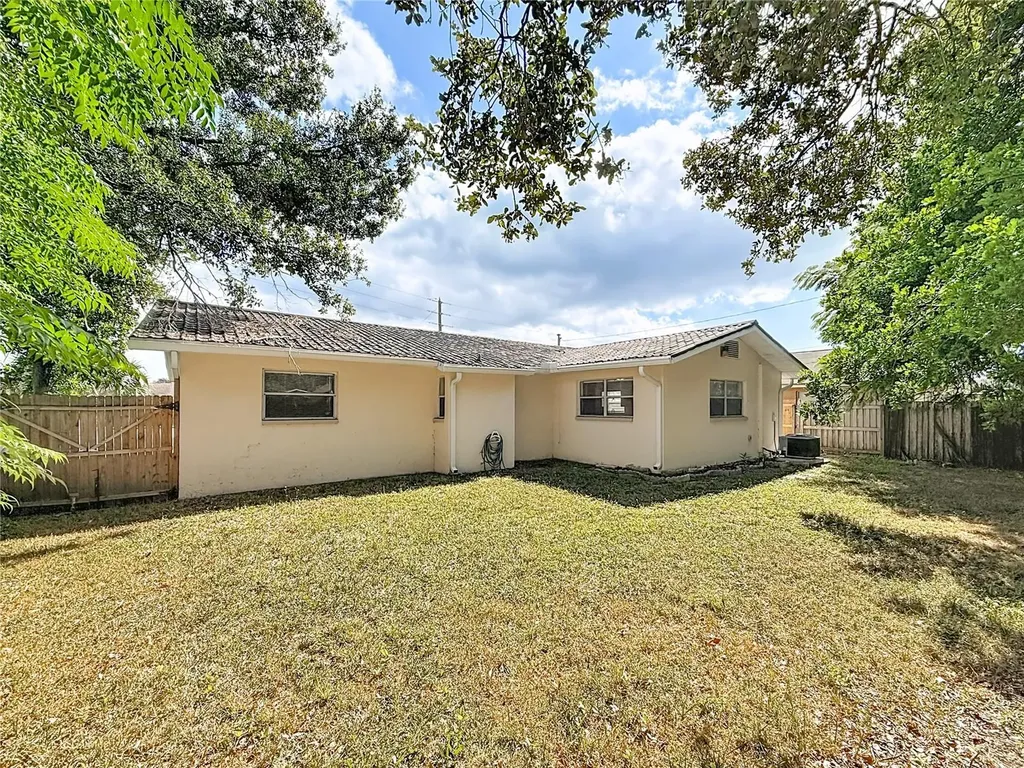 2100 58th Street N St Petersburg FL 33710