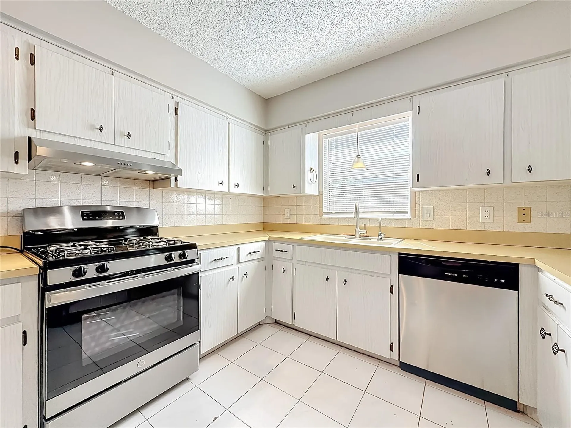 2100 58th Street N St Petersburg FL 33710