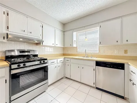 2100 58th Street N St Petersburg FL 33710