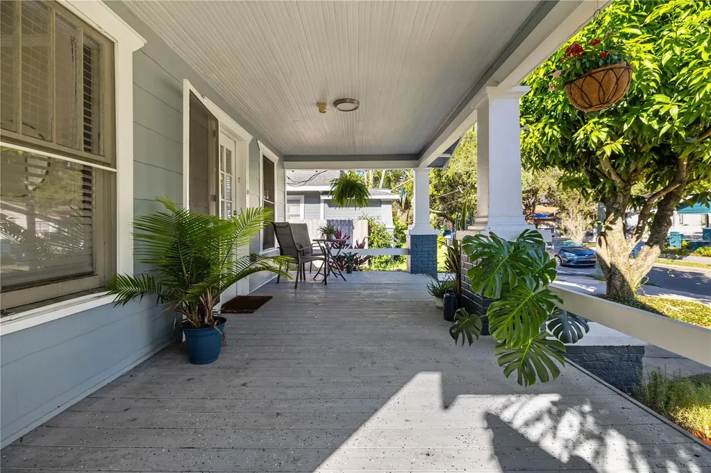 1011 E Emma Street Tampa FL 33603