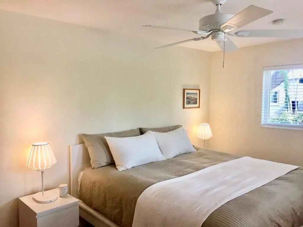 1721 Birchwood Street Sarasota FL 34231