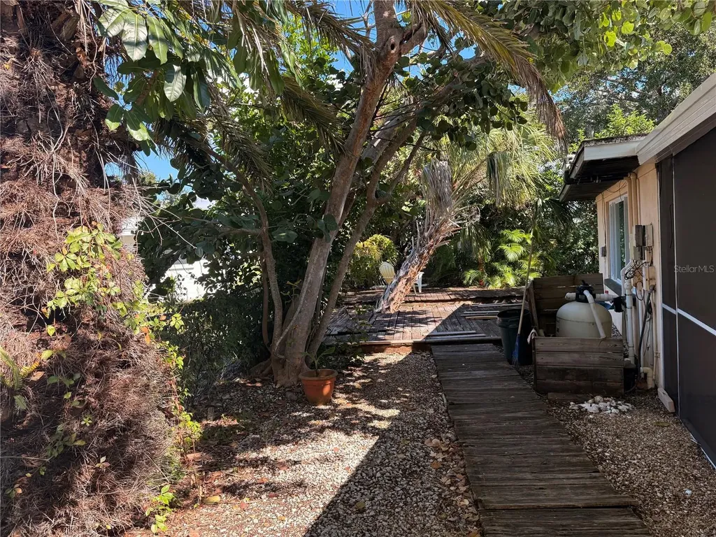 1721 Birchwood Street Sarasota FL 34231