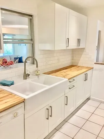 1721 Birchwood Street Sarasota FL 34231