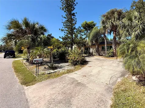 1721 Birchwood Street Sarasota FL 34231