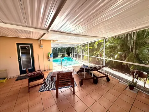 1721 Birchwood Street Sarasota FL 34231