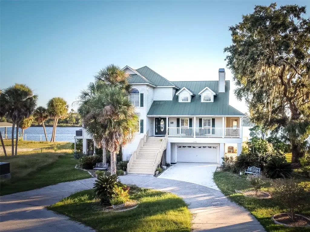 2130 NW 14th Street Crystal River FL 34428