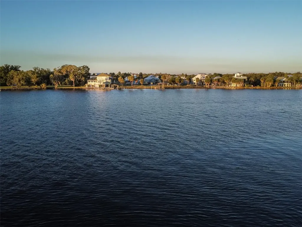 2130 NW 14th Street Crystal River FL 34428