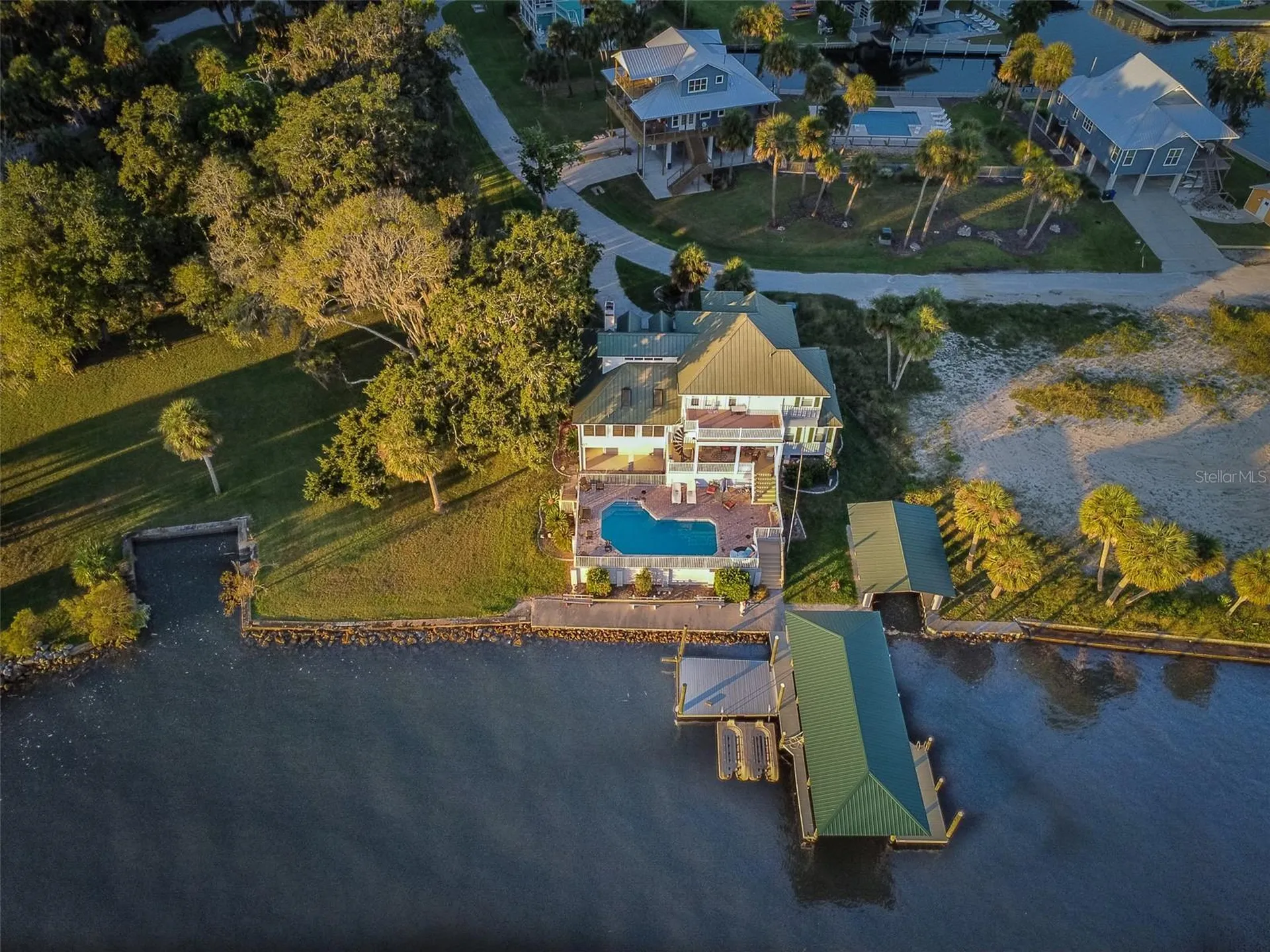 2130 NW 14th Street Crystal River FL 34428