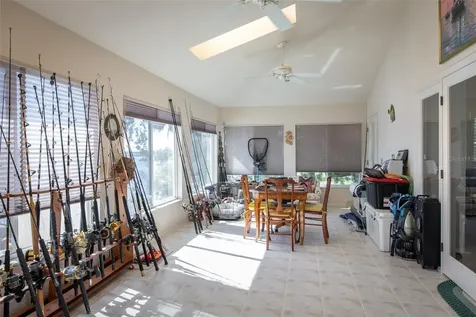 2130 NW 14th Street Crystal River FL 34428
