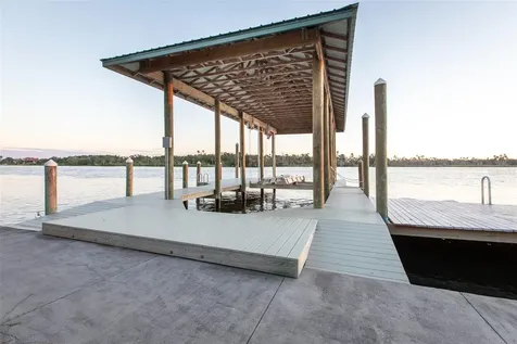 2130 NW 14th Street Crystal River FL 34428