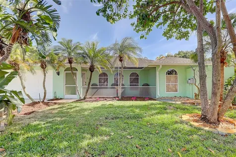 238 SW Grove Avenue Port St Lucie FL 34983