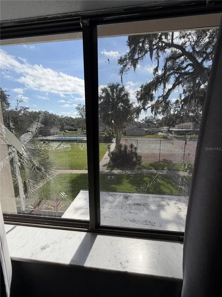7925 Pine Drive Temple Terrace FL 33637