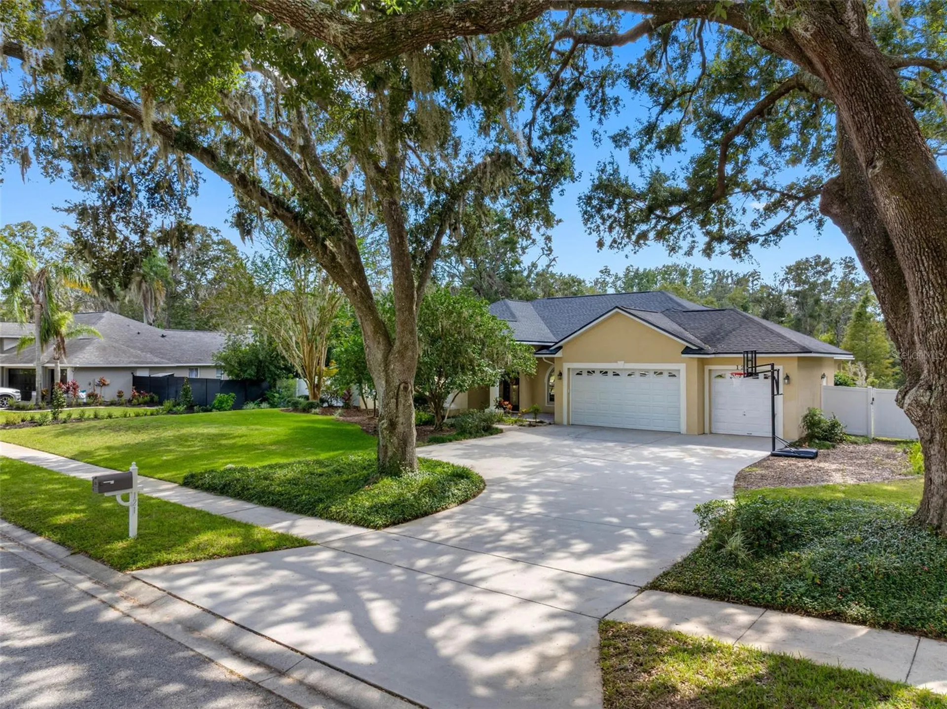 121 Myrtle Ridge Road Lutz FL 33549