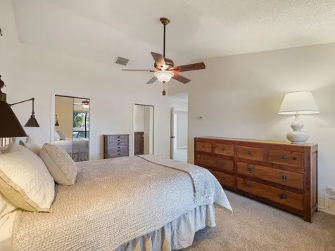 1009 Wyndham Way Safety Harbor FL 34695