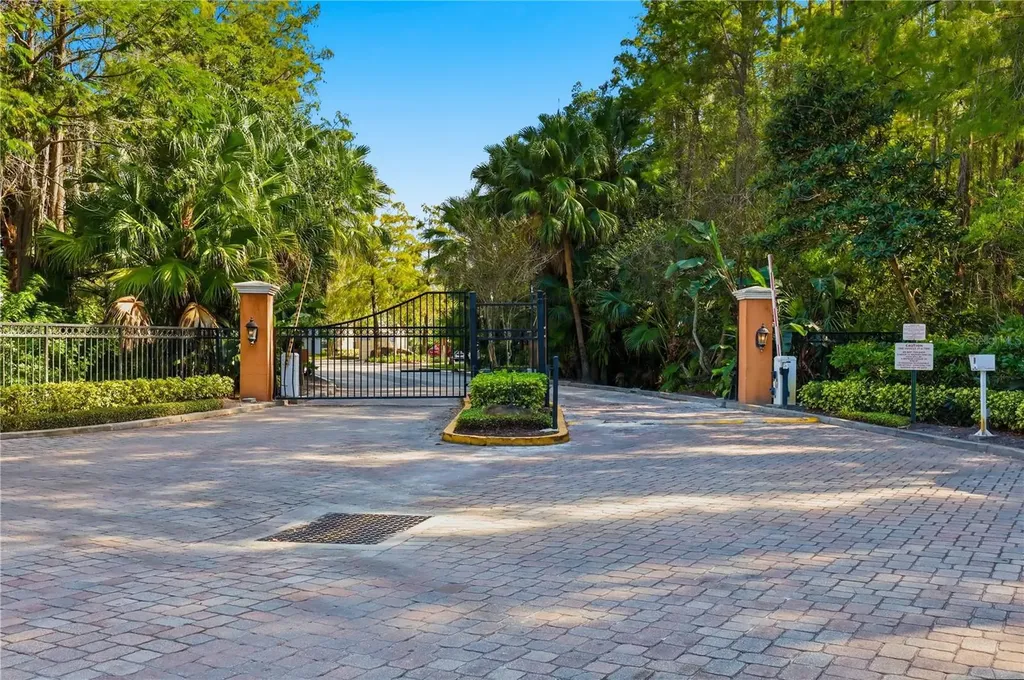 5108 Conroy Road Orlando FL 32811