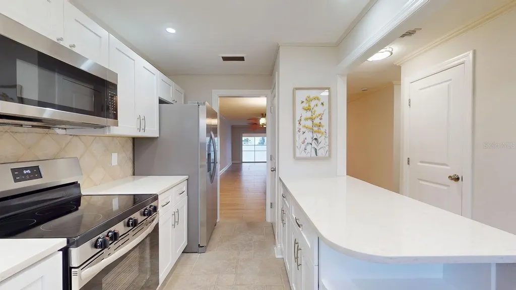 636 Boca Ciega Point Boulevard S St Petersburg FL 33708