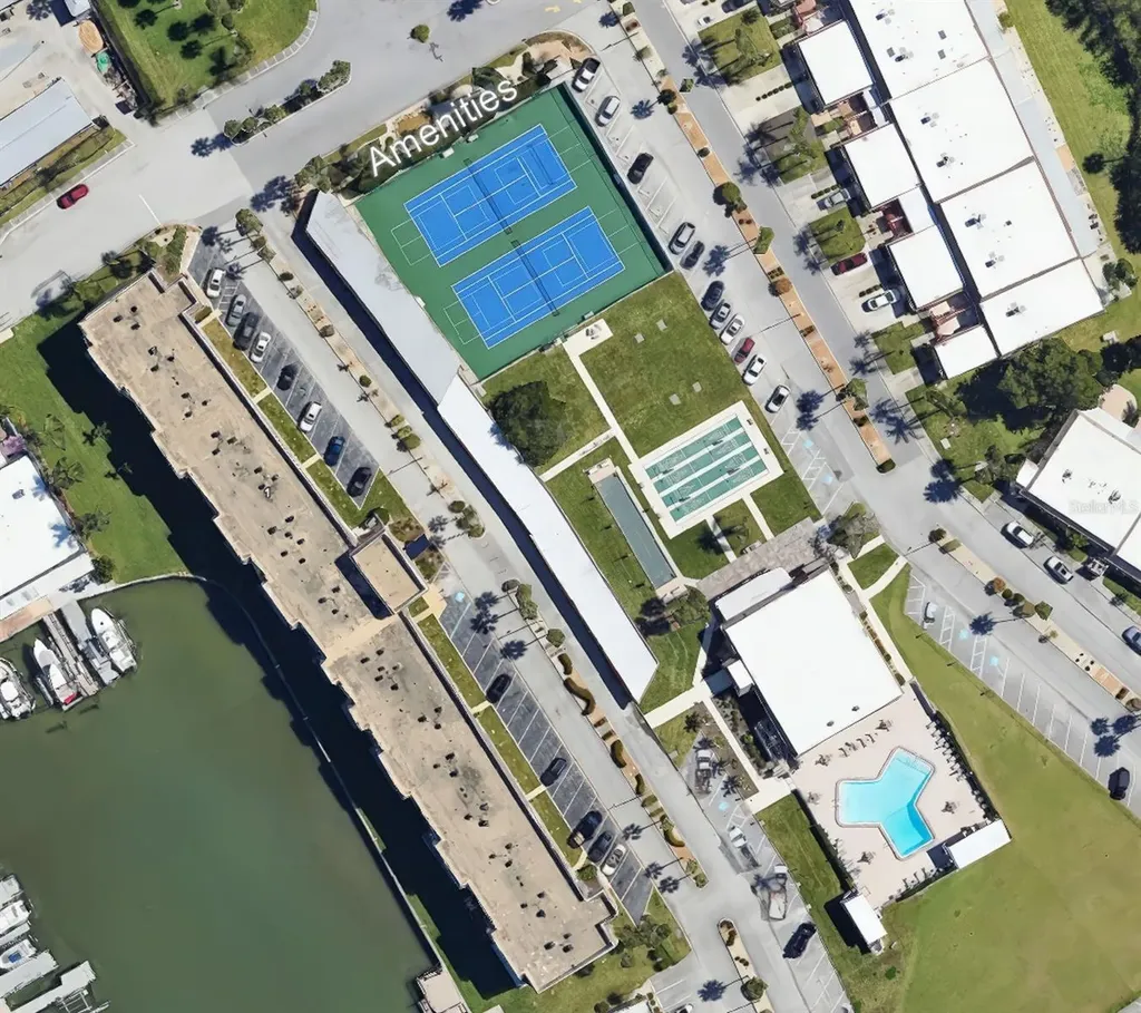 636 Boca Ciega Point Boulevard S St Petersburg FL 33708