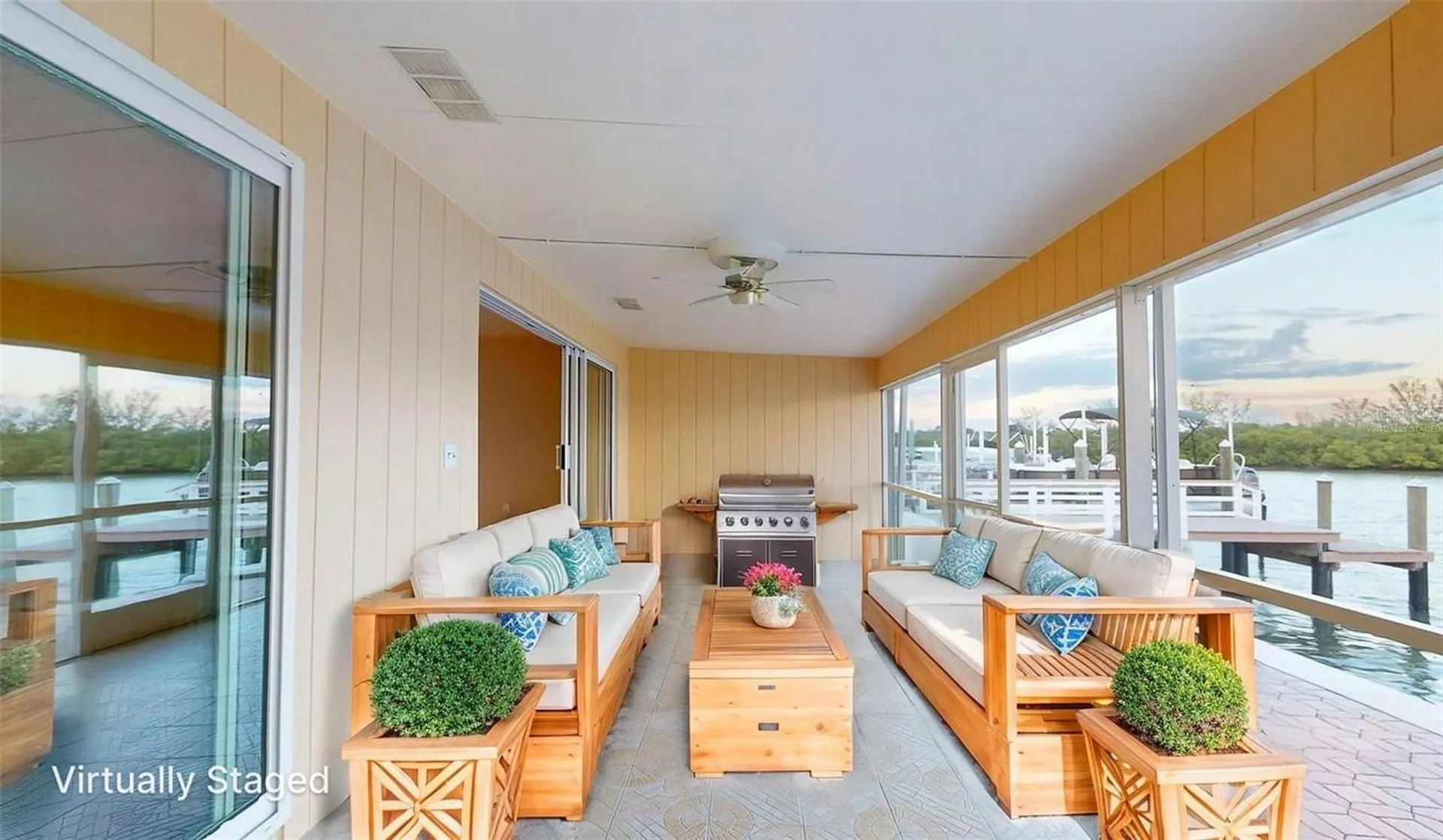 636 Boca Ciega Point Boulevard S St Petersburg FL 33708