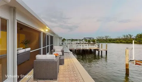 636 Boca Ciega Point Boulevard S St Petersburg FL 33708