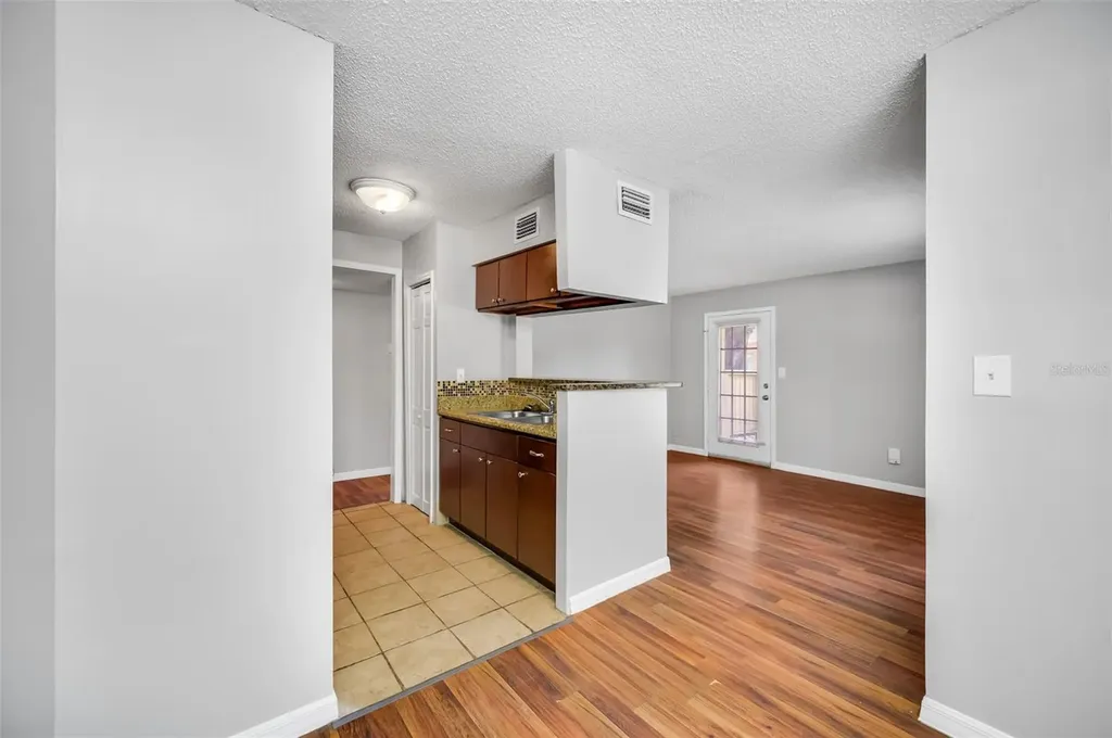 8723 Fancy Finch Drive Tampa FL 33614