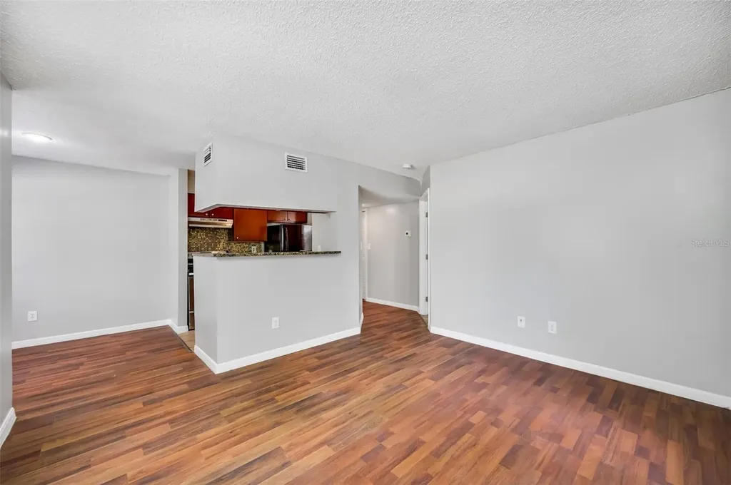 8723 Fancy Finch Drive Tampa FL 33614