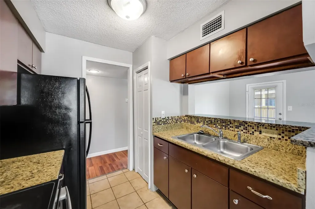 8723 Fancy Finch Drive Tampa FL 33614