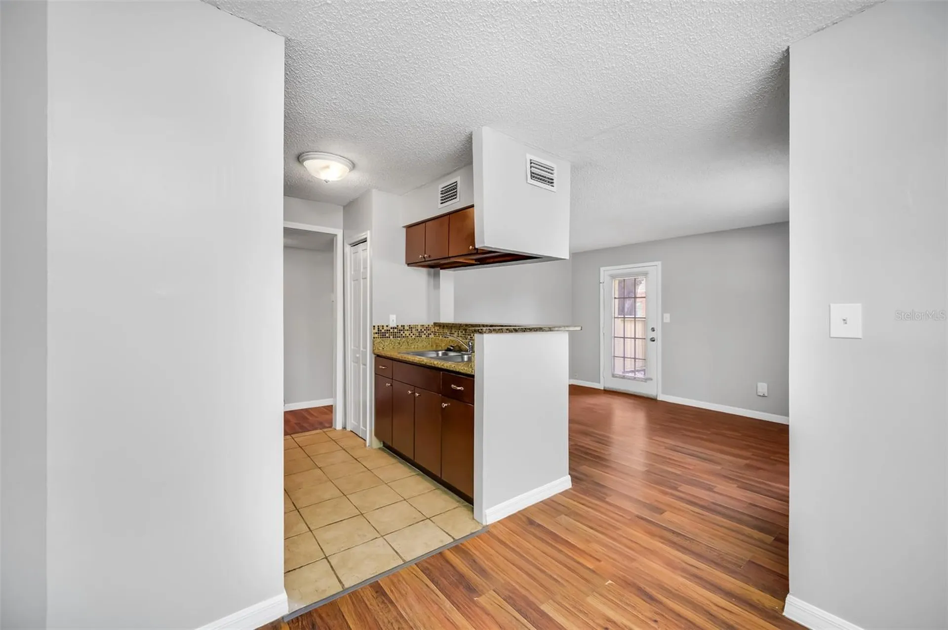 8723 Fancy Finch Drive Tampa FL 33614