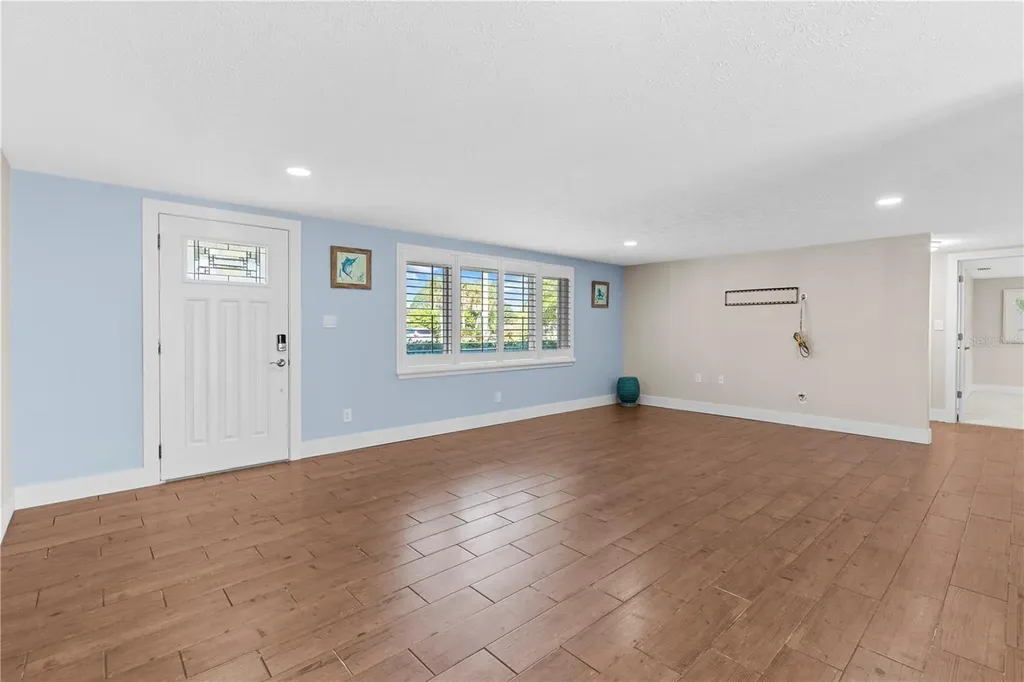 105 E North Branch Road Ruskin FL 33570