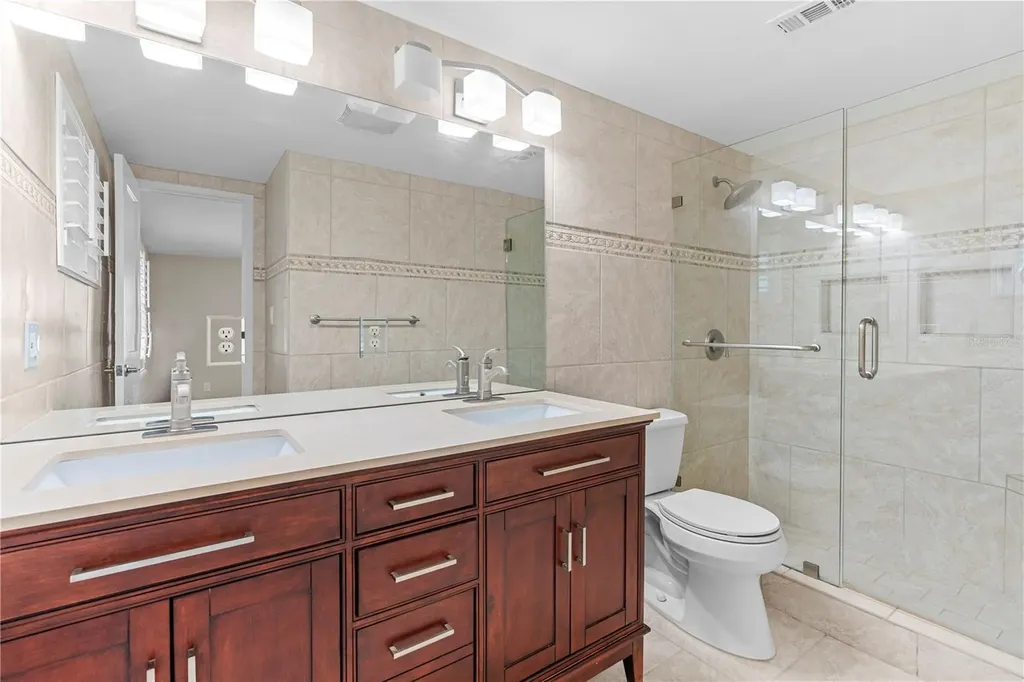 105 E North Branch Road Ruskin FL 33570