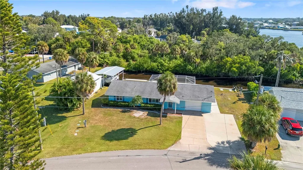 105 E North Branch Road Ruskin FL 33570