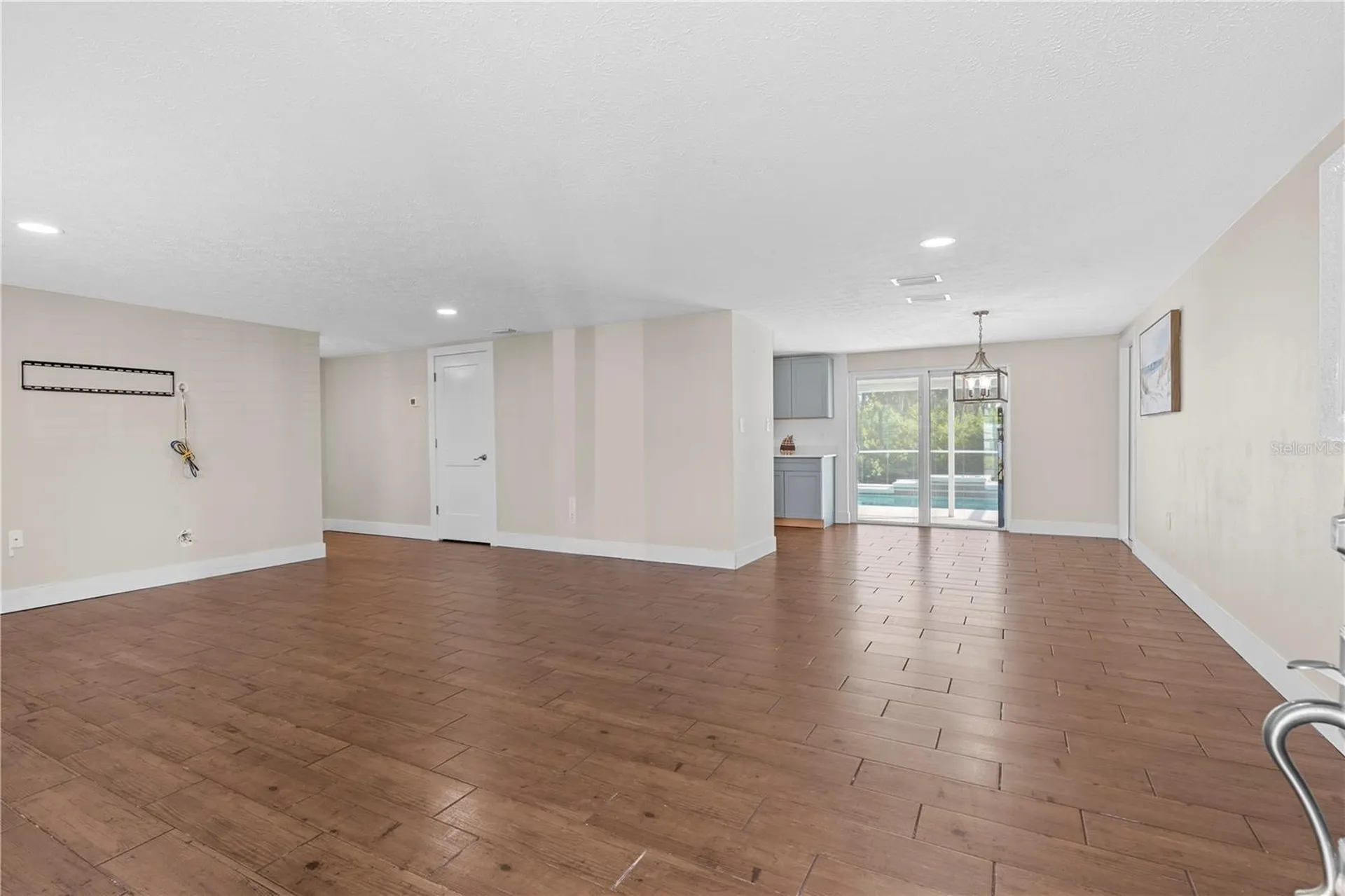 105 E North Branch Road Ruskin FL 33570
