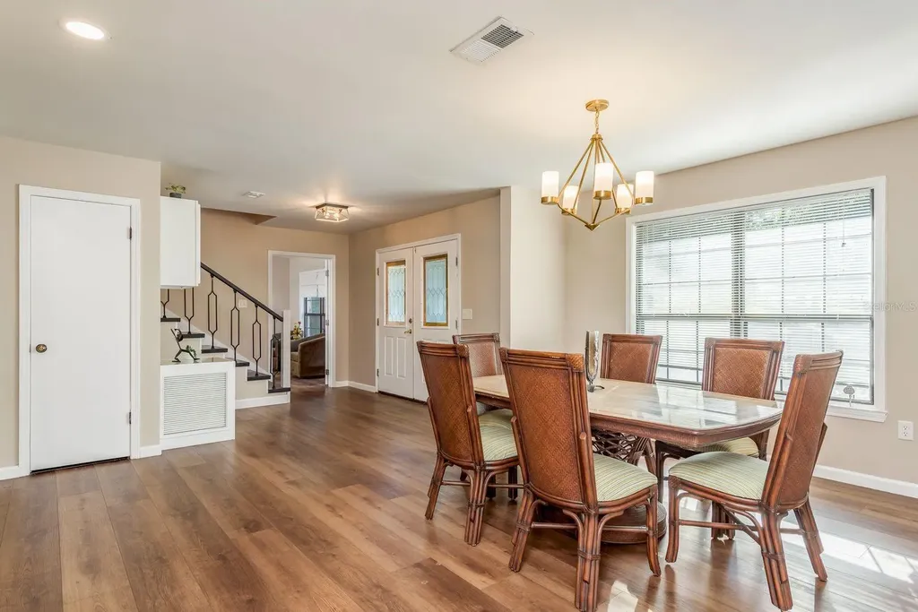 1416 Grove Avenue Leesburg FL 34748