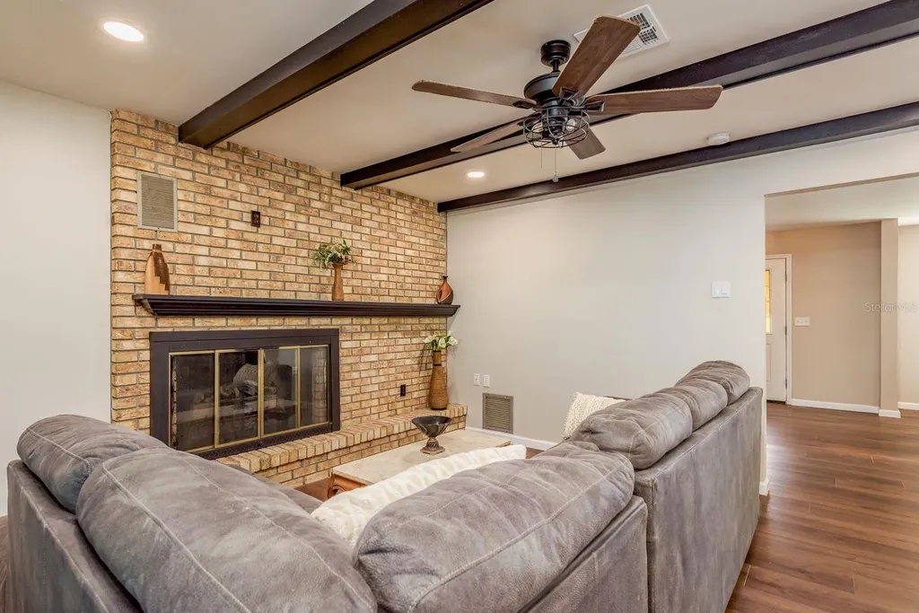 1416 Grove Avenue Leesburg FL 34748