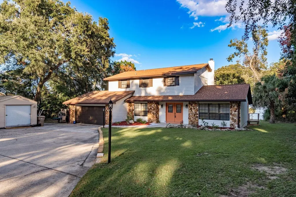 1416 Grove Avenue Leesburg FL 34748