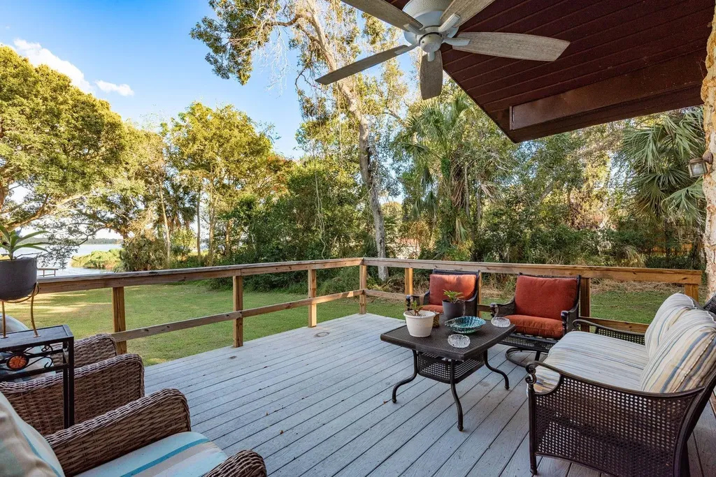 1416 Grove Avenue Leesburg FL 34748