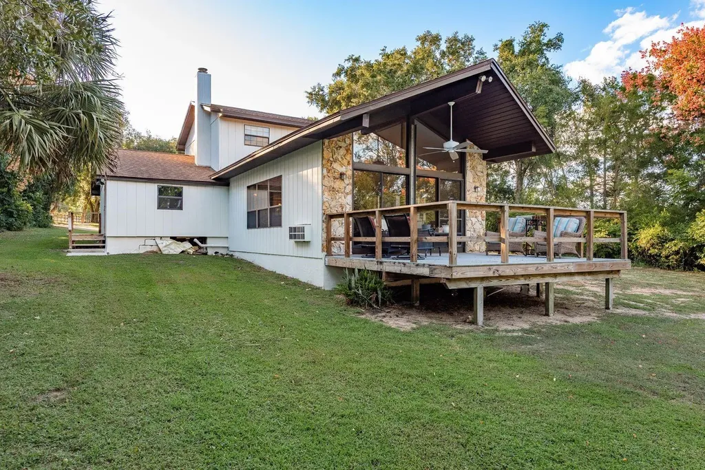 1416 Grove Avenue Leesburg FL 34748