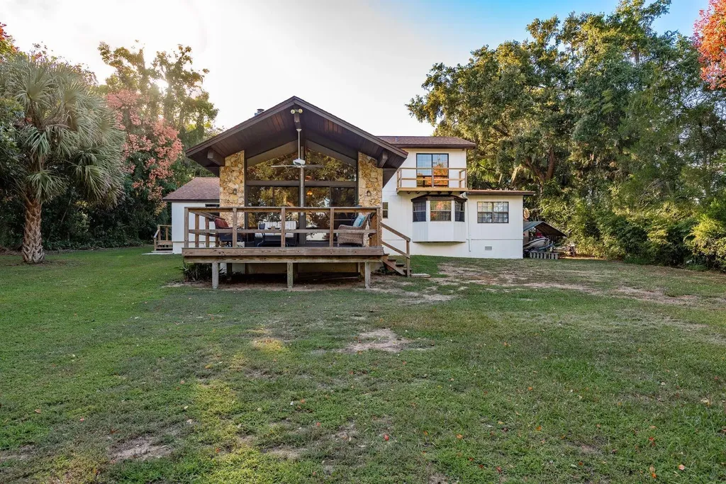 1416 Grove Avenue Leesburg FL 34748