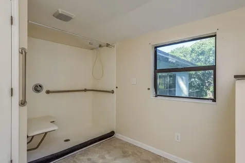 1416 Grove Avenue Leesburg FL 34748