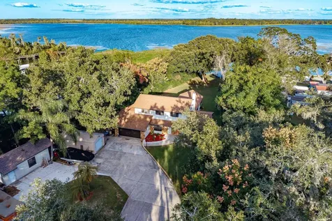 1416 Grove Avenue Leesburg FL 34748