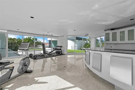 Calle Acropolis Urb. Monte Olimpo Guaynabo PR 00969
