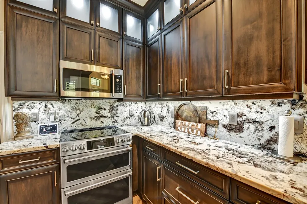 8206 Lapin Court Seminole FL 33777