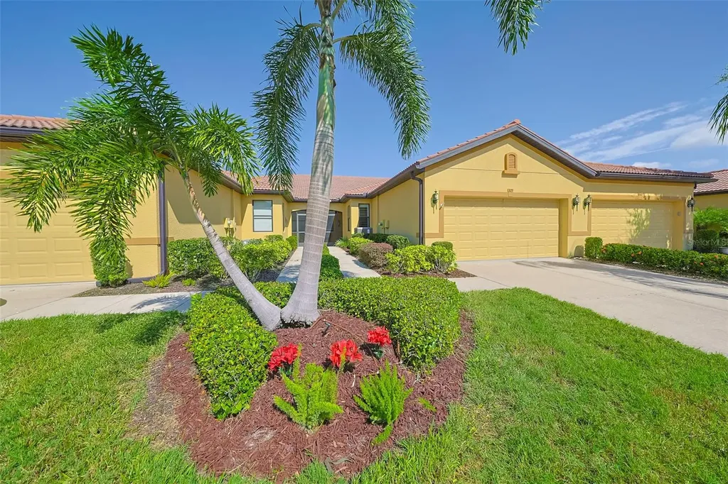 329 Bluewater Falls Court Apollo Beach FL 33572