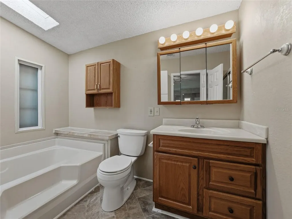 3822 Damian Drive Zephyrhills FL 33541
