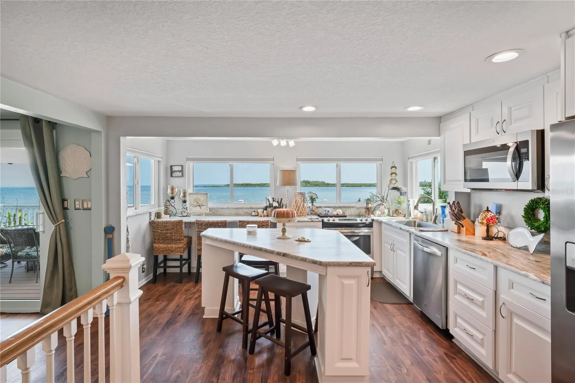 6603 Driftwood Drive Hudson FL 34667