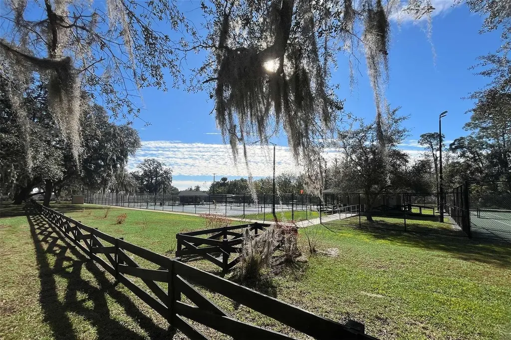2071 Town Pasture Drive Eustis FL 32726