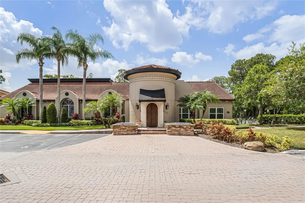 5124 Conroy Road Orlando FL 32811