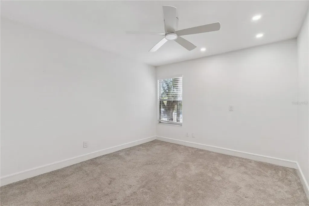 5124 Conroy Road Orlando FL 32811